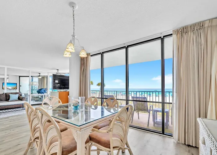 Windward 106 At Edgewater