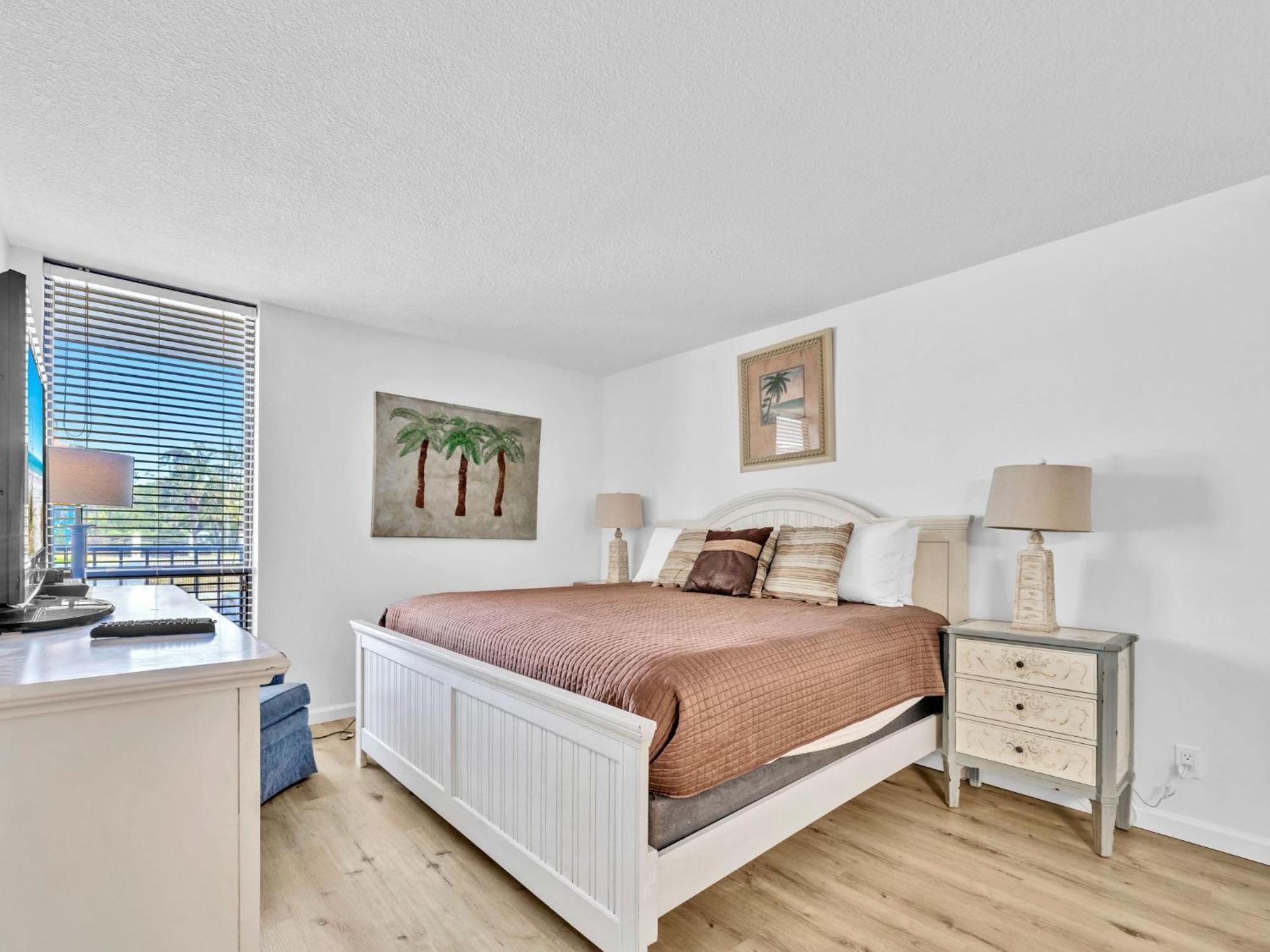 Windward 106 At Edgewater Panama Stadt